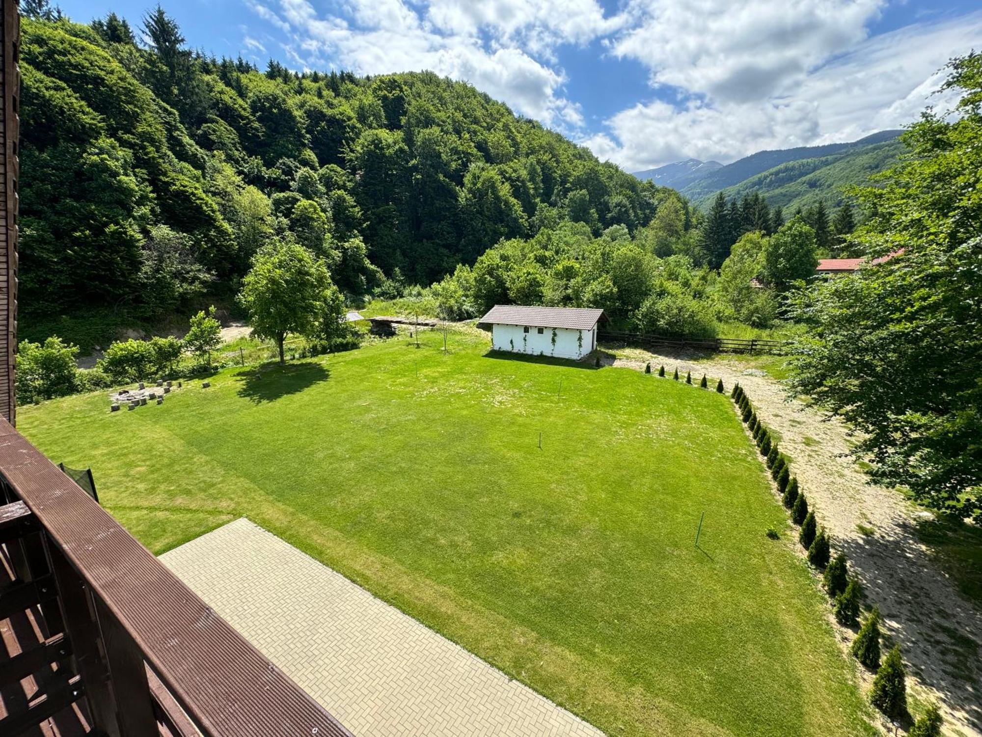 Pensiunea Valea Lisei Lisa Exterior photo
